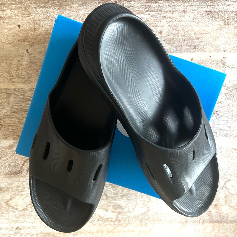 LAST DAY LISTING!!! HOKA Black Ora Recovery Slide Size 14 NEW without tags